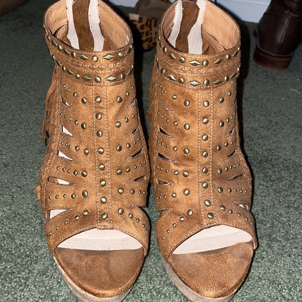 Not Rated wedges